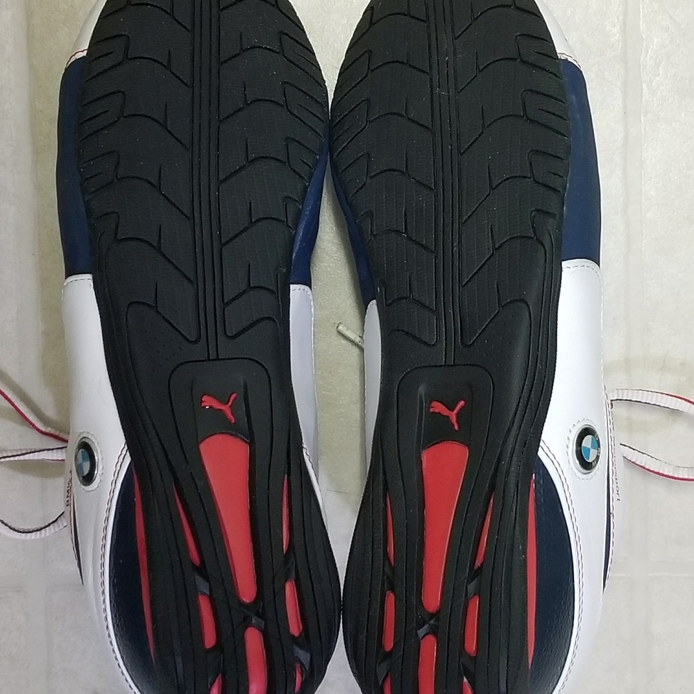 Sneakers - Picture 3 of 4